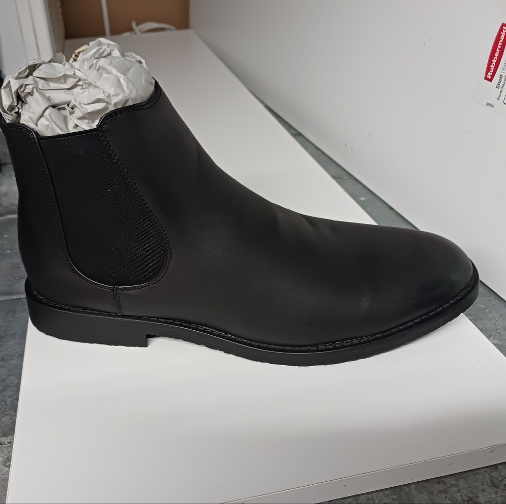 Men's Black Chelsea Boots